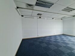 North Bridge Centre (D7), Office #479198881